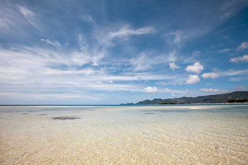 Een mooi tropisch eiland in Thailand. Een panoramisch strand op koh samui.