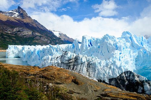 Perito Moreno Gletscher in einer wunderschönen Landschaft