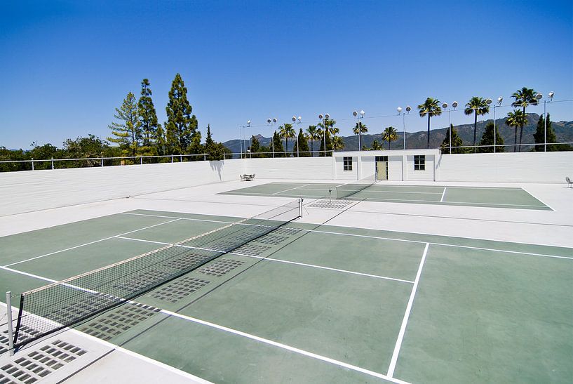 Tennis courts next to Hearst Castle, California by Lars-Olof Nilsson