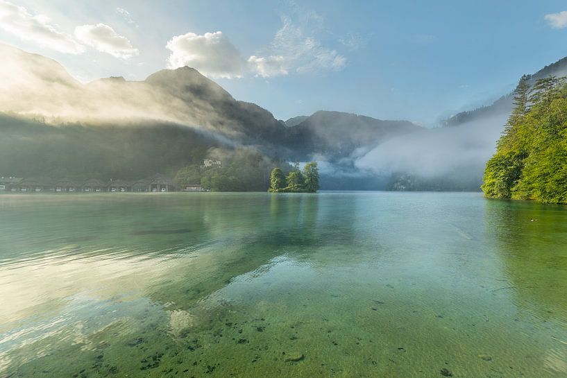Une matinée mystique au lac Königssee près de Schönau. par Jiri Viehmann