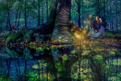 Nymphe des bois assise sur un arbre avec des étincelles de lumière