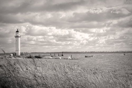 Hellevoetsluis lighthouse by Marjolein van Middelkoop