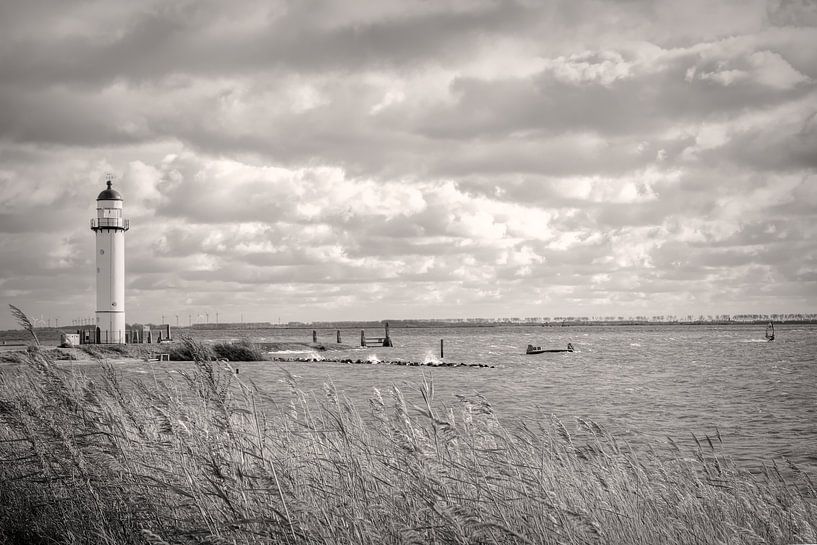 Hellevoetsluis lighthouse by Marjolein van Middelkoop