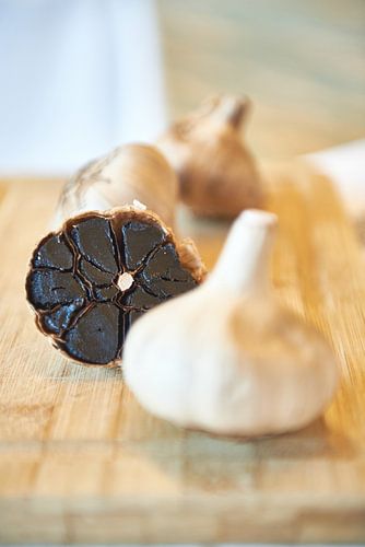 Zwarte Knoflook van Arnold van West