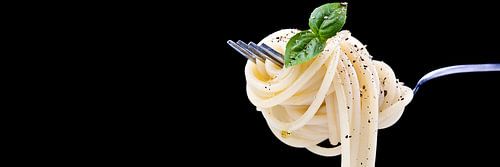 pasta basil by Uwe Merkel