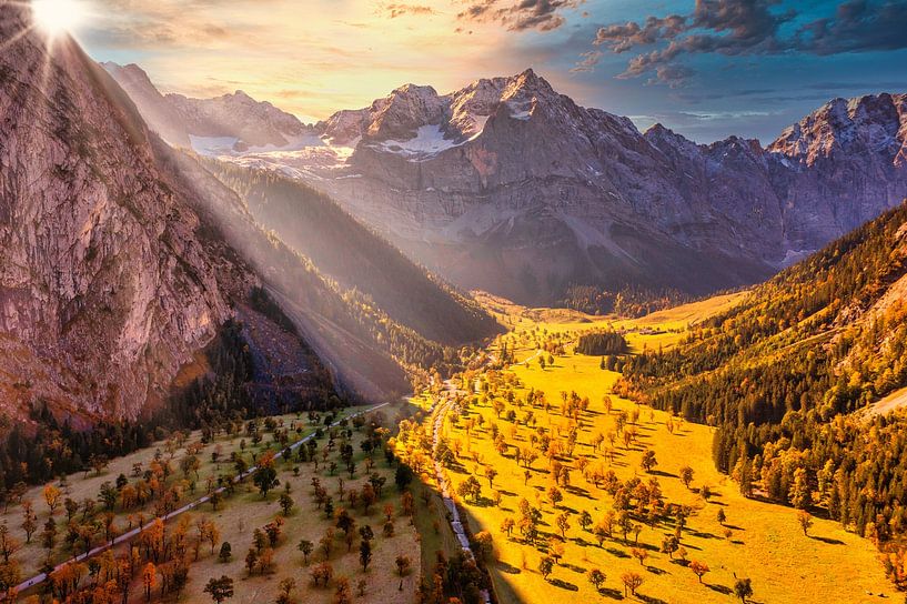 Golden autumn in the Karwendel ? here at &quot;Großer Ahornboden&quot; by Einhorn Fotografie