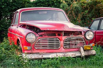 Rode Volvo op het platteland - vergeten en verlaten van Gentleman of Decay