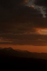 Coucher de soleil dans les montagnes