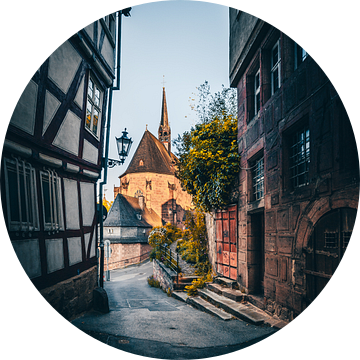 Smalle steegjes in Marburg, uitzicht op een kerk van Fotos by Jan Wehnert