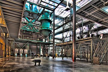 on the factory floor by Klaartje Majoor