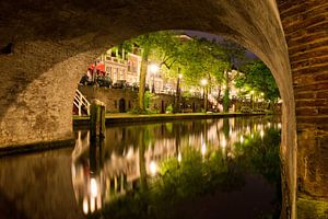 Utrecht Oudegracht: onder Geertebrug von Martien Janssen