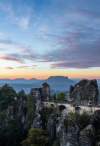 Basteibrücke zum Sonnenaufgang