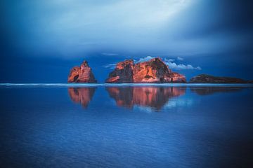 Nieuw-Zeeland Wharariki Strand Reflecties van Jean Claude Castor