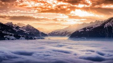 HEILIGE ALPEN van Simon Schuhmacher