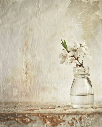 Stilleven met bloesem in Japandi stijl