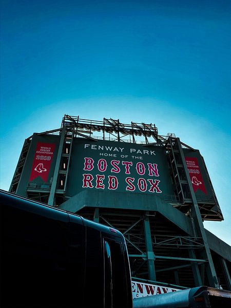 Boston by Hello Pompoyo
