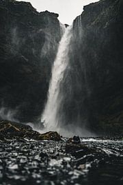 Isländischer Wasserfall von Colin van Wijk
