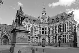 Academy building Utrecht University by Framed by Elisabeth