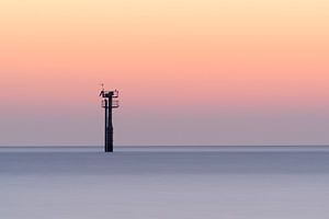 Toren in de Noordzee gezien vanaf strand Haamstede van Jos Pannekoek