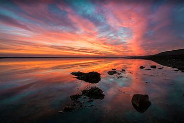 Mirror sunset by Rob van der Wal