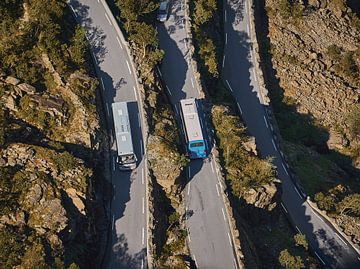 De kronkelende wegen van Trollstigen, Noorwegen van qtx