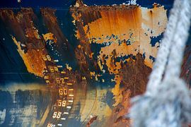 Ships moored in the harbour at the harbour quay by scheepskijkerhavenfotografie