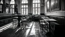 Lost Places koffiebar met twee verdiepingen