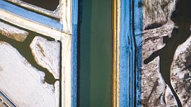 Eingeschneiter Hafenkanal von Top down - Maarten Kempen