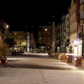 Innsbruck Theresienstrasse bij nacht van Karl Walkam