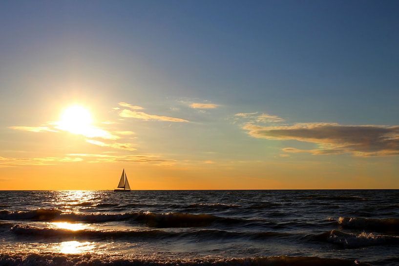 Segelschiff am Abend von Ostsee Bilder