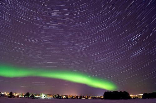 Noorderlicht/poollicht en Sterrenspoor in Rovaniemi, Finland