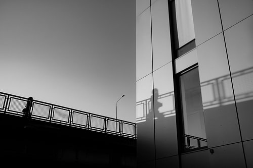 Linien und Schatten – Schwarz-Weiß-Nijmegen