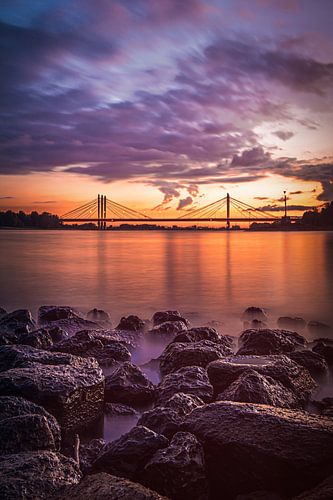 Le pont Tacitus au coucher du soleil sur Nicky Kapel