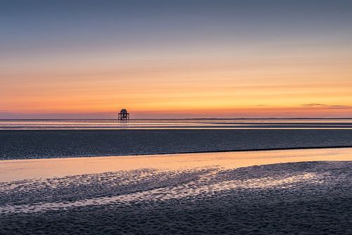 Een mooie zomeravond met mooie zonsondergang op de Engelsmanplaat in de Waddenzee