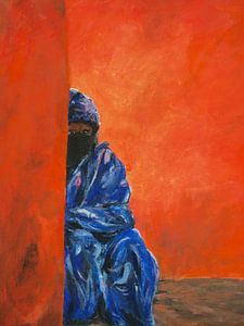 Portrait d'un Touareg traditionnellement vêtu de bleu.