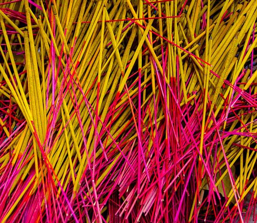 Wierook in rood en geel