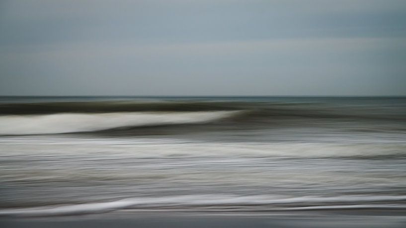Motion @ the shore No 13 von Linda Raaphorst