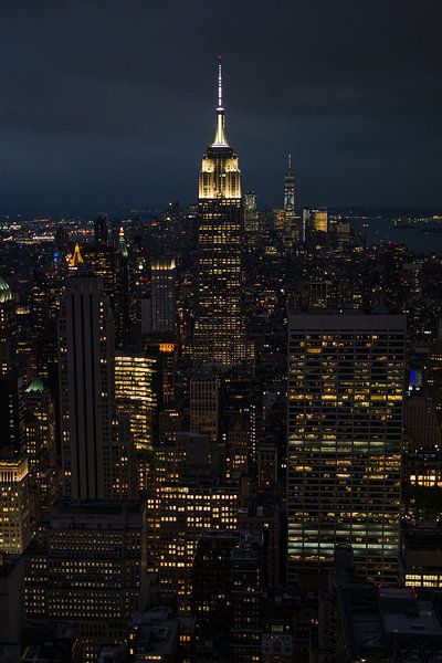 New York City in de avond van Nynke Altenburg