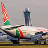 Kenya Airways Boeing 777-200ER passagiersvliegtuig. van Jaap van den Berg