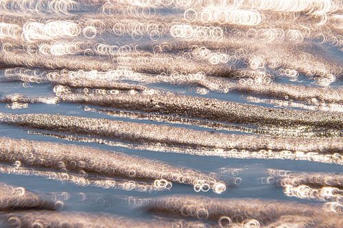Sand patterns with bokeh