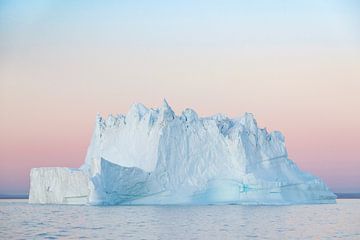 Iceberg Sunset by Rudy De Maeyer