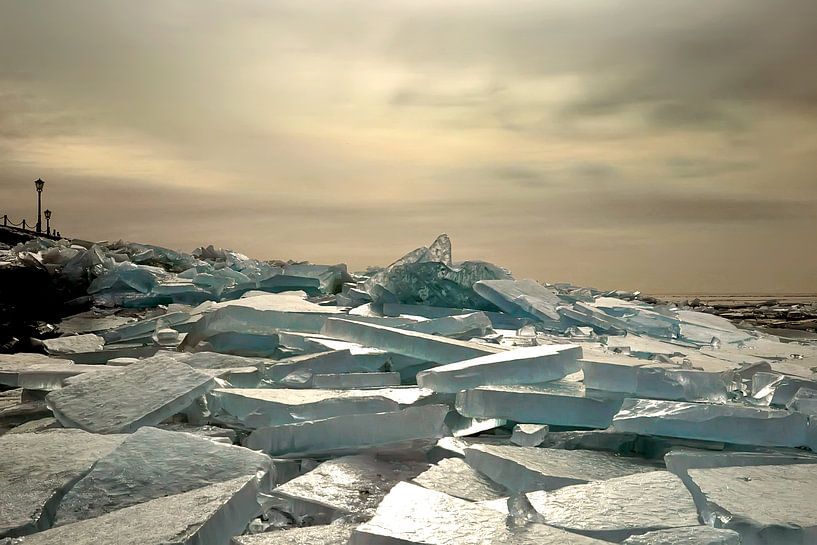 Pressured ice  by Anja Jooren