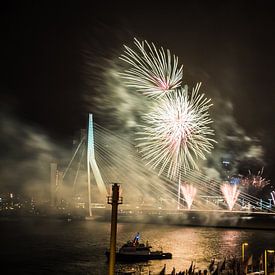 New Year Fireworks on the Erasmusbridge von Koen Alblas
