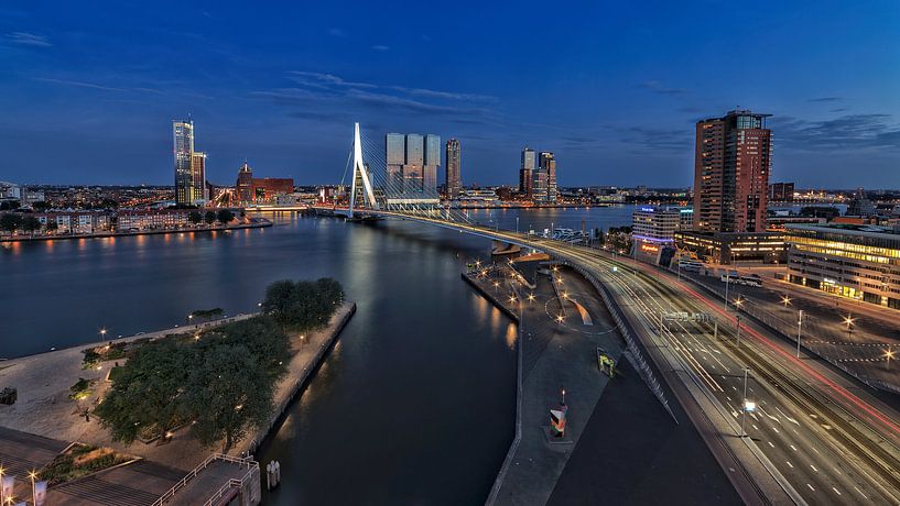 Rotterdam dans la lumière du soir par Rob van der Teen