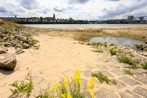 Nijmegen bij laag water