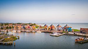 De haven van het friese stadje Stavoren van Bert Nijholt