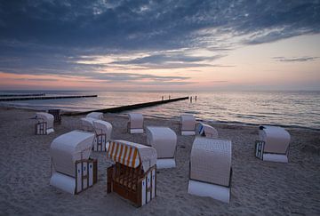 Evening on the Baltic Sea coast van Rico Ködder