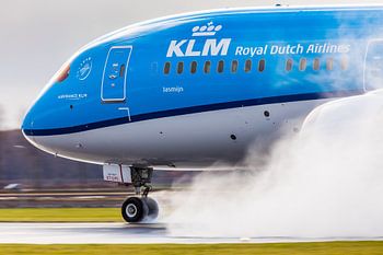 KLM Boeing 787 Thrust Reverse!