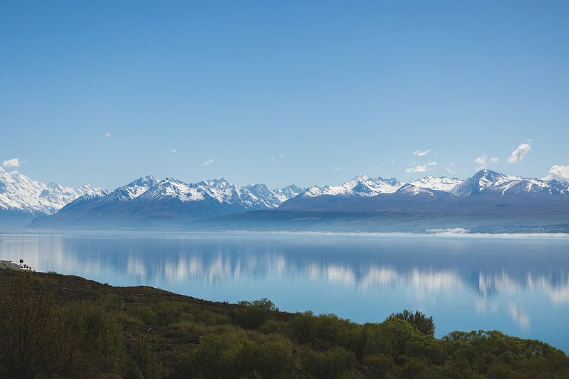 Mt Cook's Exalted Splendour by Ken Tempelers