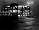 Rotterdam Stationsplein December 1963 van Roel Dijkstra thumbnail